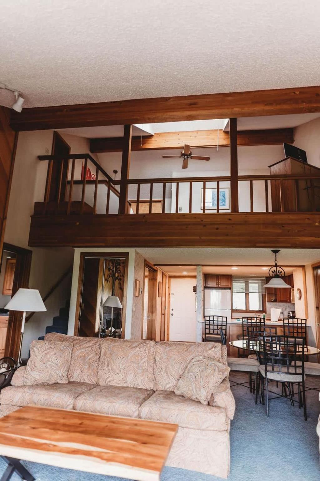 Top Floor Luxury, Sauna, Private Pool, Lake Bellaire Beach, 5 Beds, 4 Full Bath Kültér fotó