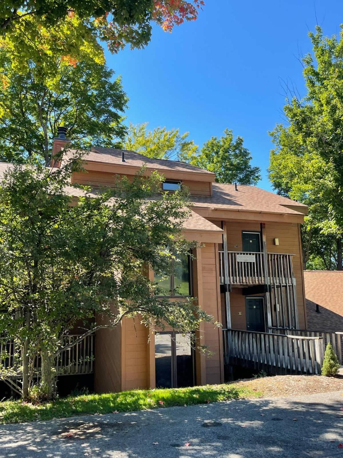 Top Floor Luxury, Sauna, Private Pool, Lake Bellaire Beach, 5 Beds, 4 Full Bath Kültér fotó
